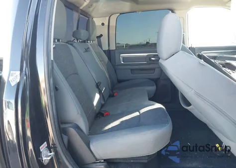 2019 Ram 1500 Classic Lone Star 4X2 5'7 Box z USA, uszkodzony, nr VIN 1C6RR6LT8KS622320